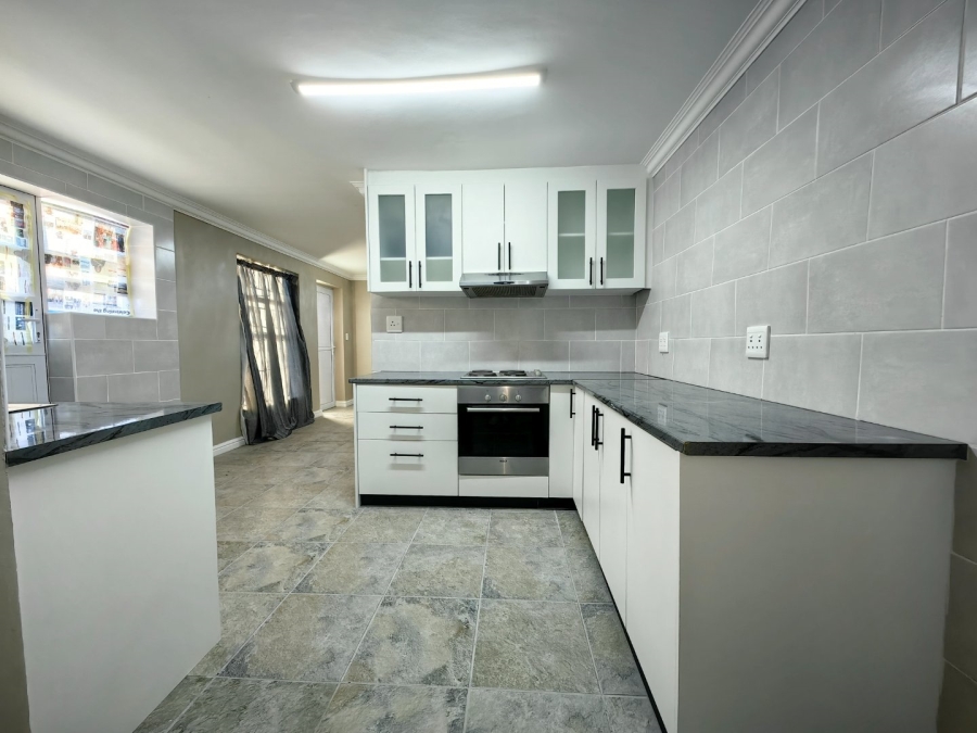 3 Bedroom Property for Sale in Portlands Western Cape